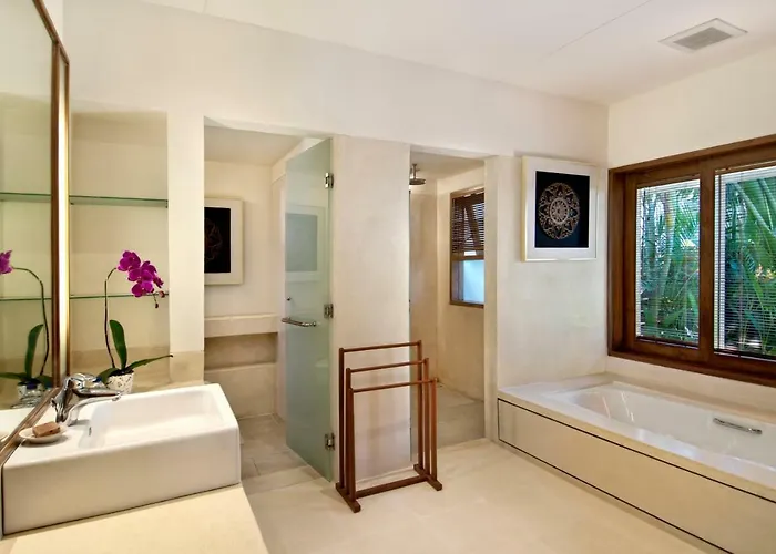 Champa - Family Friendly Accessible Inc Pool Fence And Car And Джимбаран